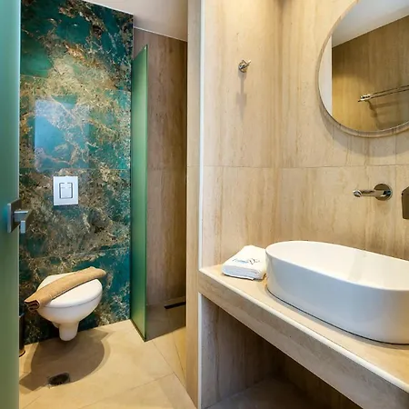 Calma Living Hotel *