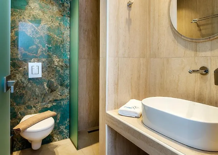 Calma Living Hotel *